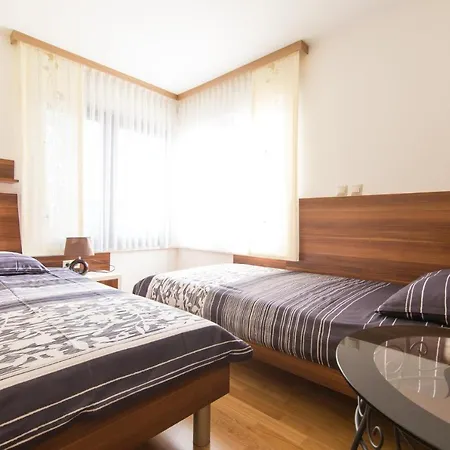 Novak Apartment *
