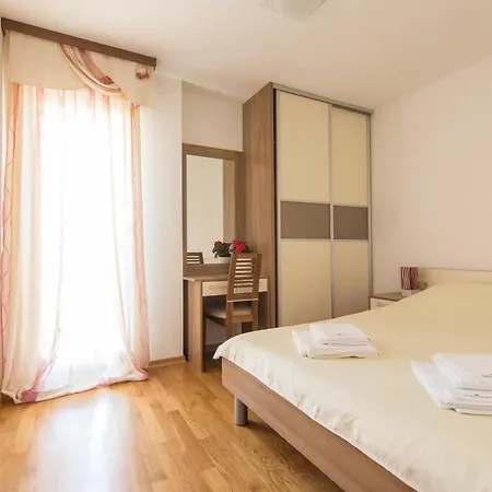 Apartment Novak Donji Okrug (Ciovo)
