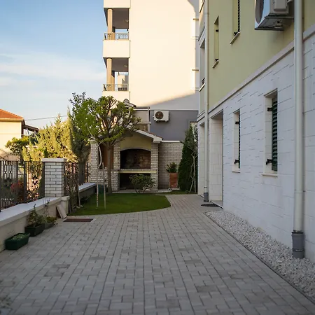 Novak Apartment *